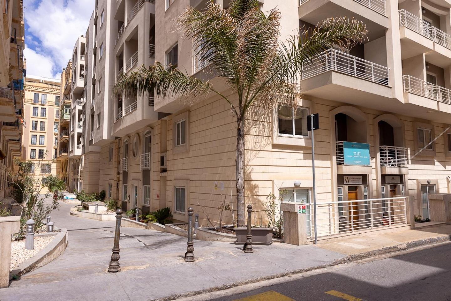 Balluta Bay Spacious Apt - 2Br Sliema Esterno foto